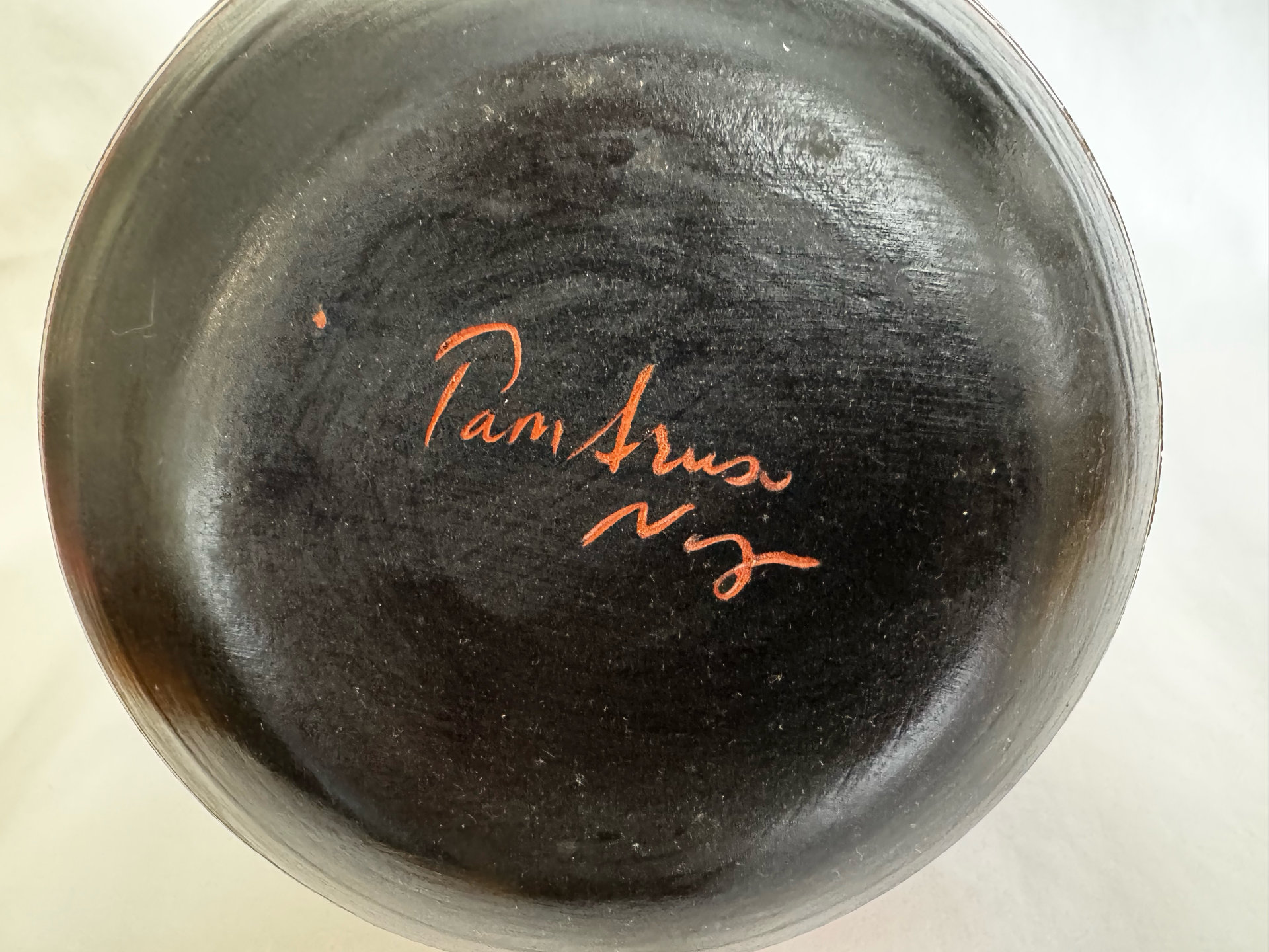 Navajo Wedding Vase, Black and terracotta, hand-etched with a bear - Image 2